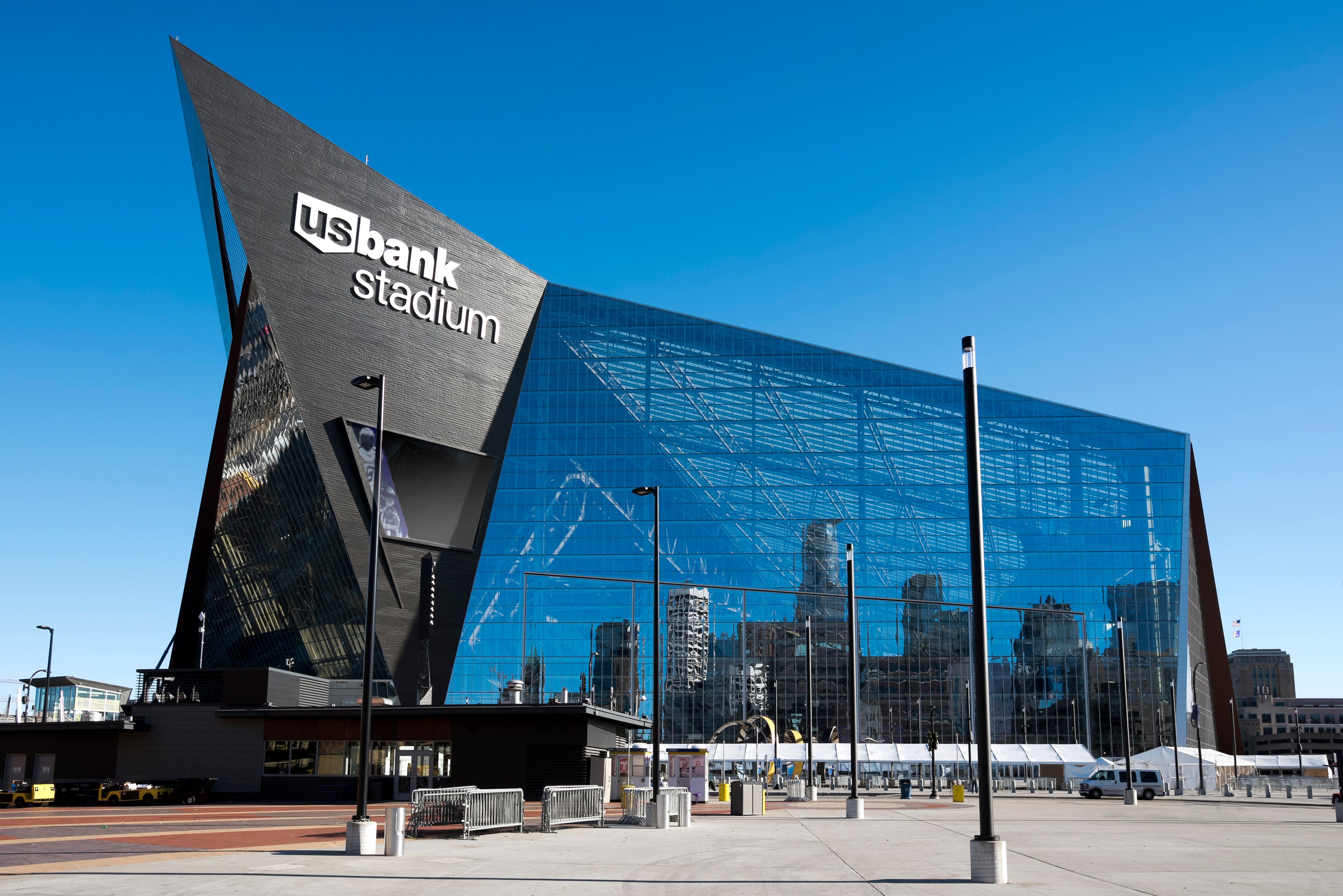 US Bank Stadium Wells