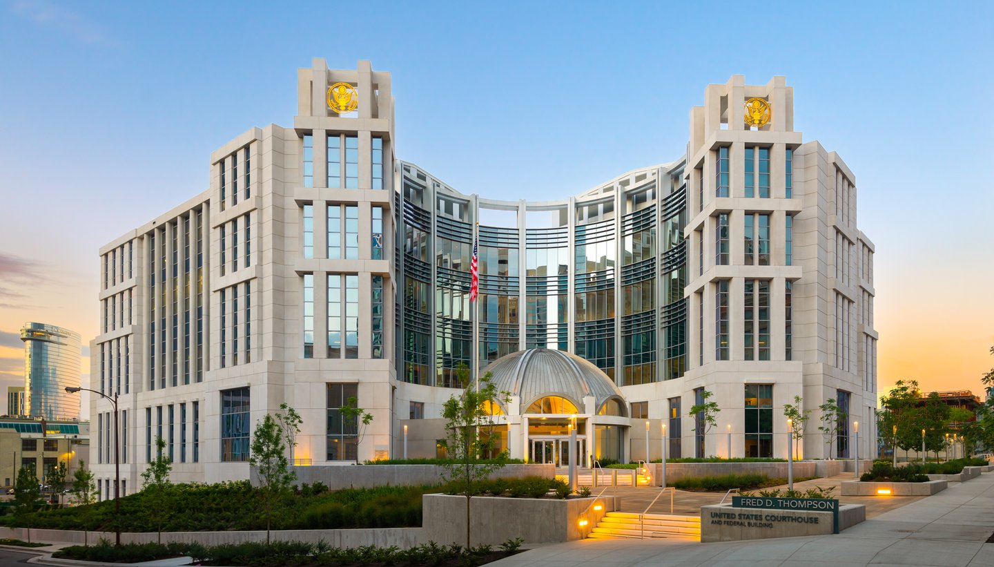 exterior of fred d thompson u.s. courthouse