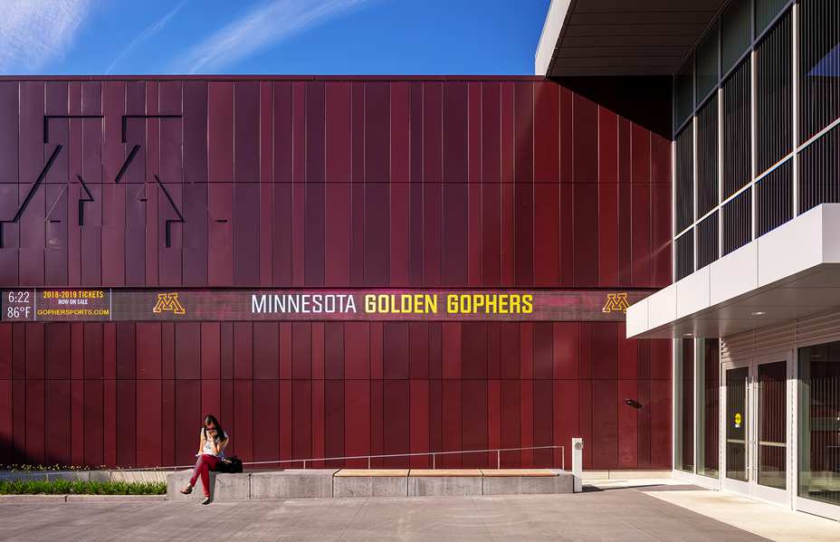 umn athlete's village