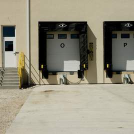 Exterior_Parking.JPG