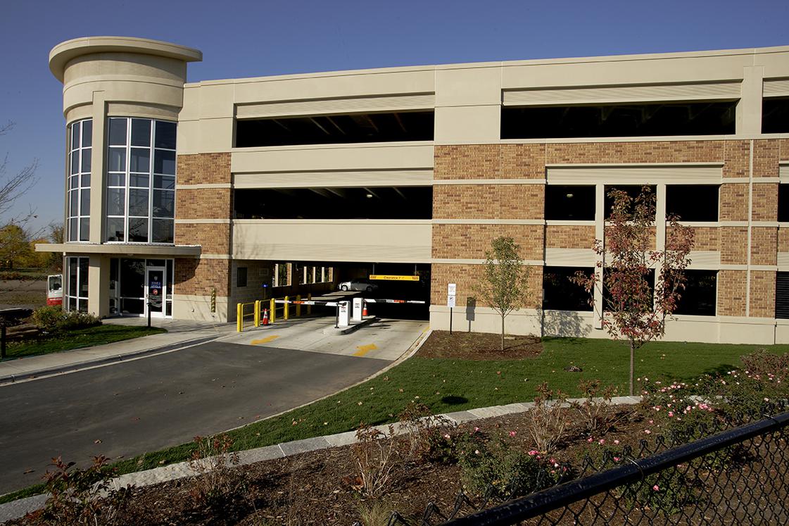 Corner view of Concordia University Parking Ramp