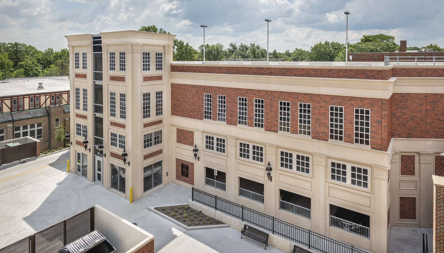 glen ellyn parking garage