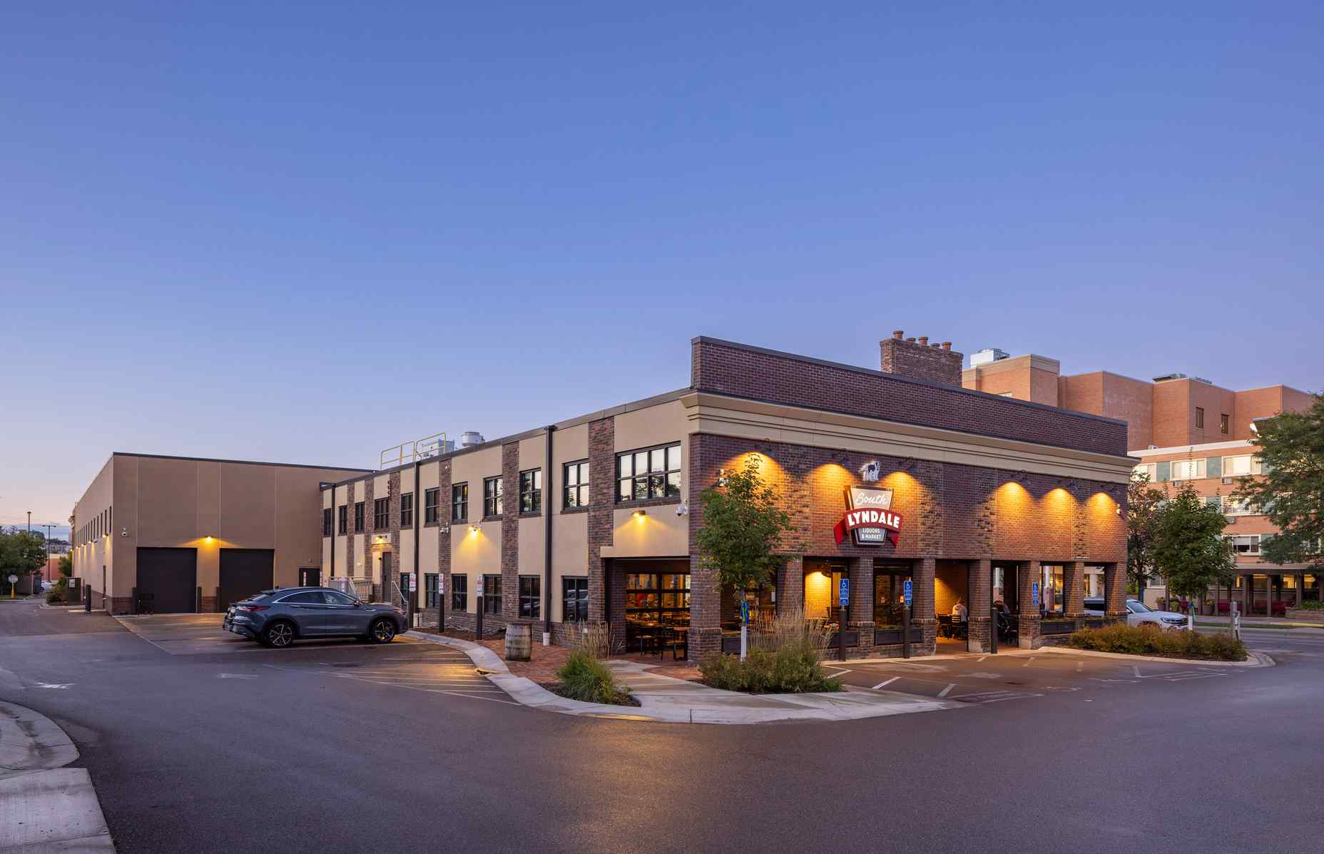 wide view exterior south lyndale liquors