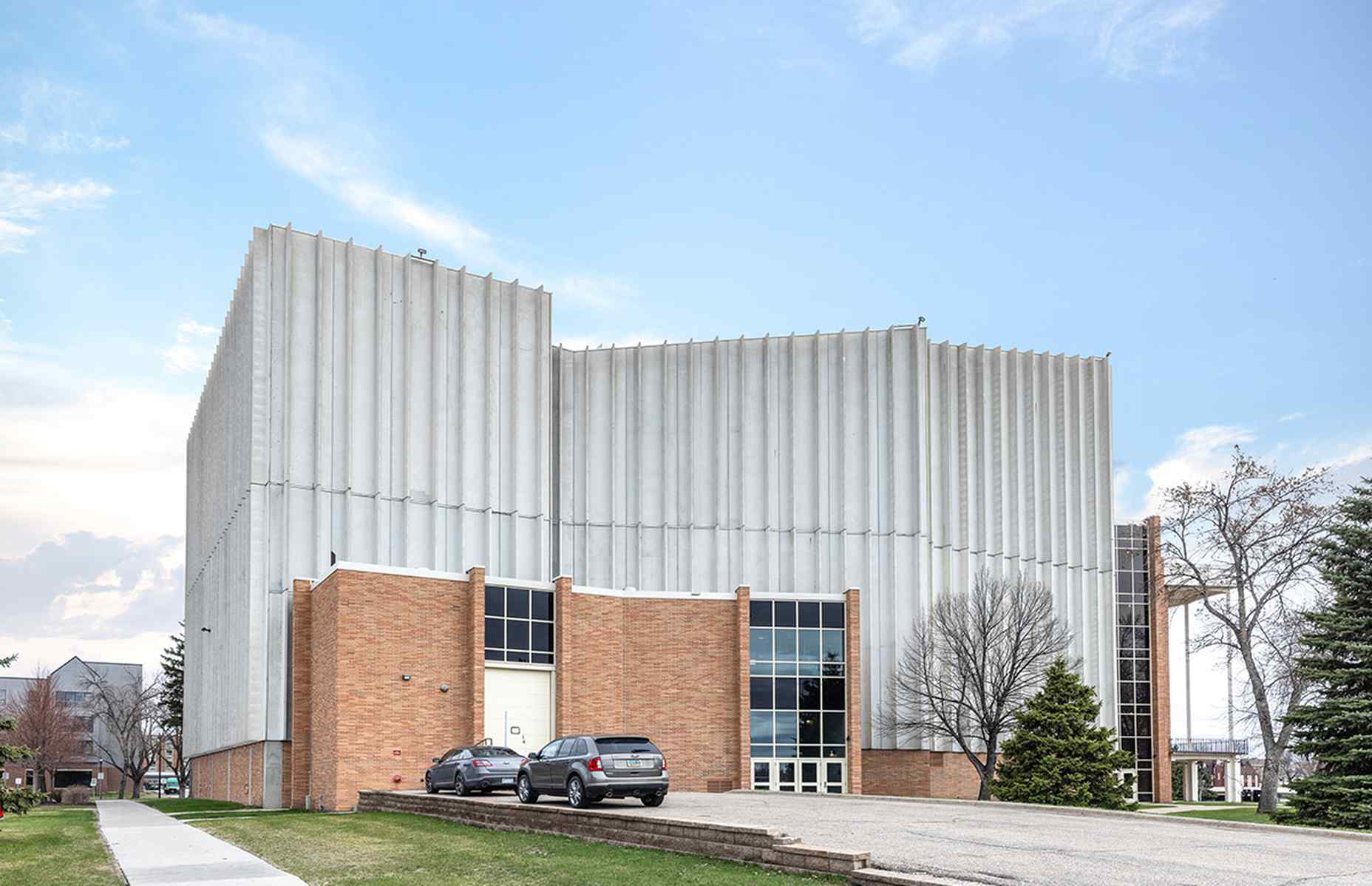 exterior of chester fritz auditorium