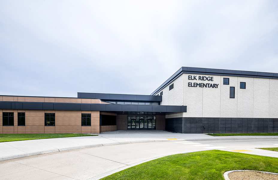 entrance of elk ridge elementary