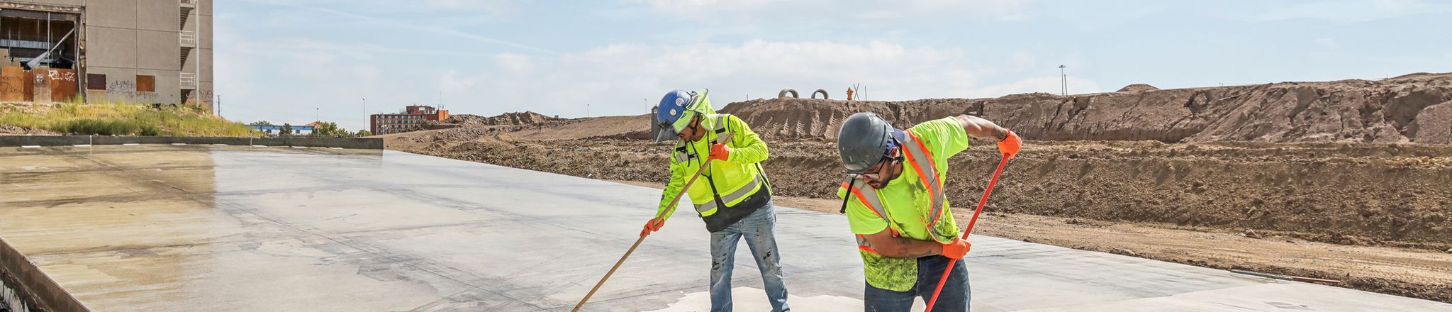 wells workers doing sealants on fox park tunnel