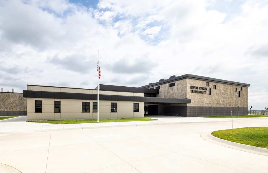 entrance of silver ranch elementary