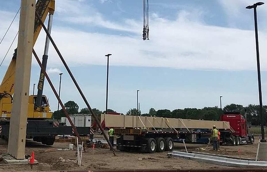 Drop deck flat trailer