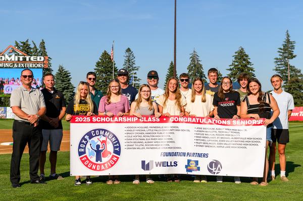 rox community foundation 2025 scholars